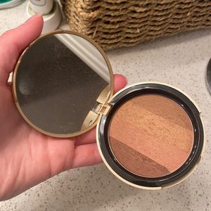 Never Used Too Faced Bronzer